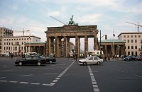 Oktober 1999.  Berlin. Berlin-Mitte. Tiergarten. Regierungsviertel. Brandenburger Tor