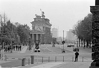 23. 10. 1994. Berlin. Berlin-Mitte. Regierungsviertel. Brandenburger Tor