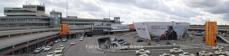 23. 4. 2012. Berlin. Tegel. Flughafen Berlin-Tegel. Name: Otto Lilienthal. Flugzeuge. Flugplatz. Flugverkehr. Flugzeug
