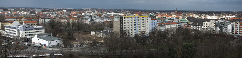 29. 3. 2009. Berlin. Mitte. Blick vom Bunker im Park Humboldthain auf den Ortsteil Wedding