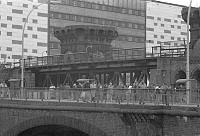 Februar 1990. Berlin. Kreuberg. Friedrichshain. Oberbaumbrücke. Spree. DDR