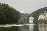 1970er. Bayern. Kelheim. Befreiungshalle auf dem Michelsberg. Denkmal. Fluss Donau