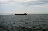 1983. Nordsee vor Wilhelmshaven. Deutsche Bucht. Küstenmotorschiff. Schifffahrt.
