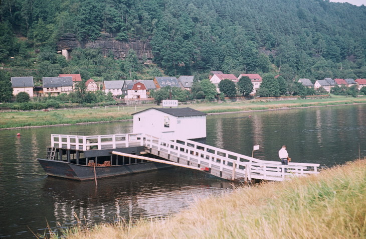 1950er. Sachsen. Elbsandsteingebirge. Fluss. Elbe