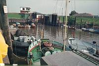 1970er. Schleswig-Holstein. Glückstadt am Fluss Elbe. Hafen. Boote. Schiffe