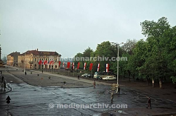 1964. Slavon Brod. Bulgarien. Hauptplatz