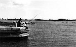 August 1988. Insel Mön. Dänemark. Angler auf der Pier