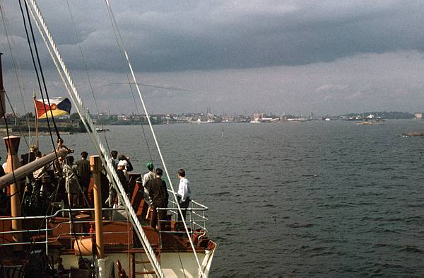 Helsinki. Hafeneinfahrt Helsinki. Schiffe. Meer