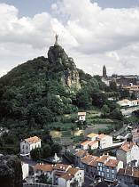 1970er. Frankreich. Porivnz Auvergne. Le Puy-en-Velay - France. Madonna auf dem Berg