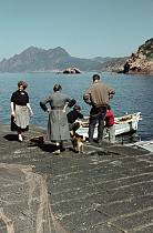 1958. Frankreich. Korsika. Fisch interessant.