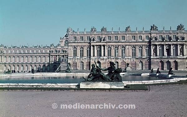FRA-Versailles1941-034