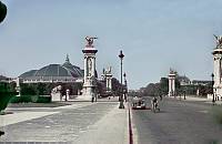 1941. Frankreich. Paris zur Zeit der Besetzung durch die Wehrmacht. 2. Weltkrieg II. Pont Alexandre III