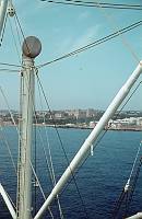 1968. Griechenland. Rhodos. Durchblick auf Rhodos durch Schiffsgestänge