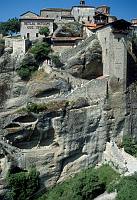 Juni 1991. Griechenland. Bergdorf auf steilen Felsen