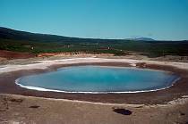 1967. Island. Wasser. Teich. Geysir