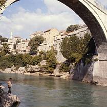 1960er. Ehemaliges Jugoslawien. Bosnien und Herzegowina. Mostar. Brücke. Stari Most