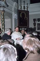 1970er. Poland. Polen. Czenstochau. P. Jan erklärt