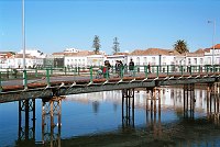November 2000. <br>Portugal. Tavira. Brücke über den Fluss Gilhão. <br>
