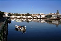 November 2000. <br>Portugal. Tavira. Brücke über den Fluss Gilhão. Motorboot. Fischerboot.