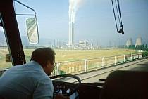 1960er. Rumanien. Romania. Busfahrer im Reisebus. Kraftwerk. Stromerzeugung