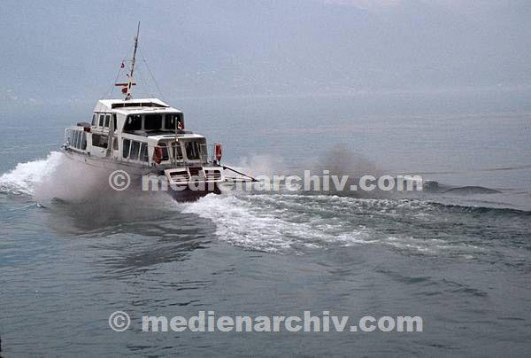 1979. Schweiz. Switzerland. Kanton Tessin. Ronco. Motoryacht auf dem Lago Maggiore. Boote