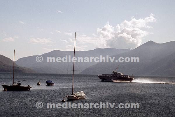 1979. Schweiz. Switzerland. Kanton Tessin. Ronco. Boot Yachten auf dem Lago Maggiore. See