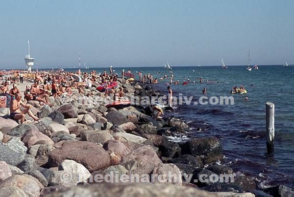 um 1977. Schleswig-Holstein. Travemünde. Hafen. Ostsee. Schiffe. Meer