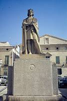 1975. Spanien. Baleren. Menorca. Denkmal