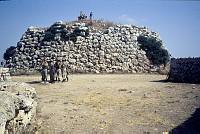 1975. Spanien. Baleren. Menorca. Ruinen