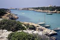1975. Spanien. Baleren. Menorca. Küste am Mittelmeer