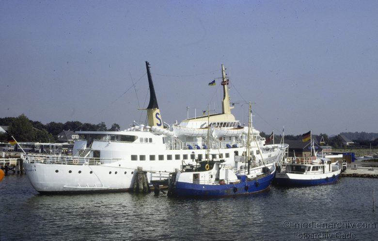1980. Schleswig-Holstein. Fehmarn. Passagierschiff. Fähre