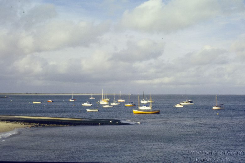 1978. Schleswig-Holstein. Sylt. Schiffe - Boote an der Küste