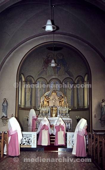 Tschechische Republik. Prag. Czech Republic. Praha. Tschechien. Kirche. Ordensschwestern