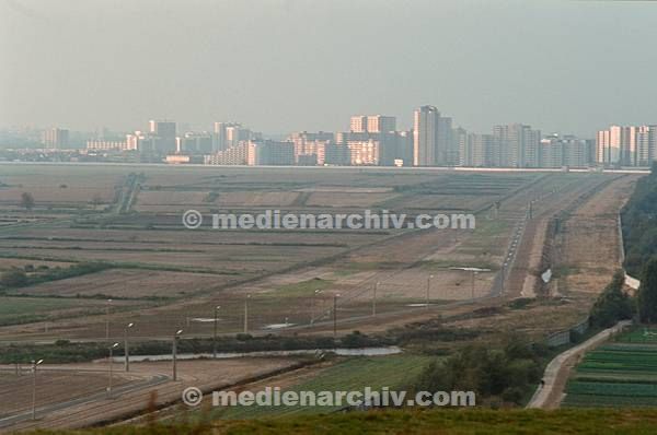 1981. DDR. Berliner Mauer. Grenze im südlichen Berlin zu Brandenburg. Mauerstreifen. Buckow - Rudow