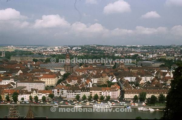 um 1980. Bayern. Würzburg. Fluss / Fluß Main