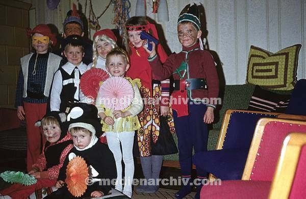 1972. Deutschland. Fasching. Kinder