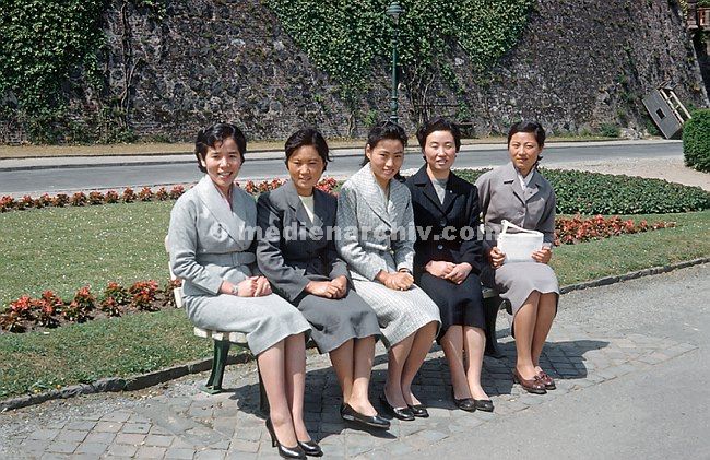 1958. Nordrhein-Westfalen. Bonn. Koreanerinnen, vermutlich zu Gast beim Deutschen Roten Kreuz