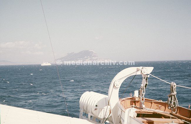 1966. Gibraltar. Britische Kronkolonie. Meer. Seefahrt. Schifffahrt. Rettungsboot