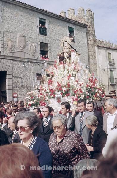 1970er. Spain. Spanien. Avila. Theresienprozession.