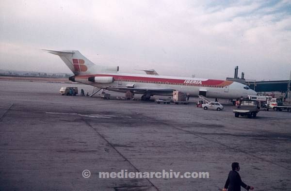 1970er. Spain. Spanien. Madrid. Flugplatz. Flugzeug
