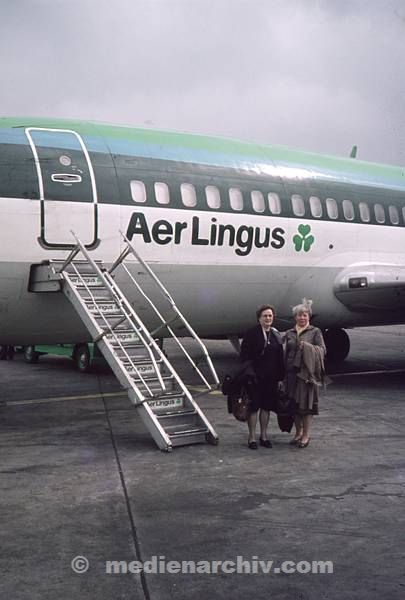 1970er. Irland. Ireland. Flugzeug