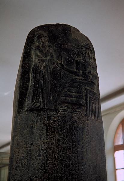 1968. Frankreich. Paris. Steele des Hamurabi. Museum