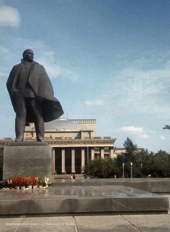 1980. Russland.  Russian Federation. Russische Föderation. Sibirien. Sibir. Siberia. Novosibirsk. Lenin Denkmal.